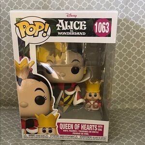 Funko Queen of Hearts with King Pop Figure